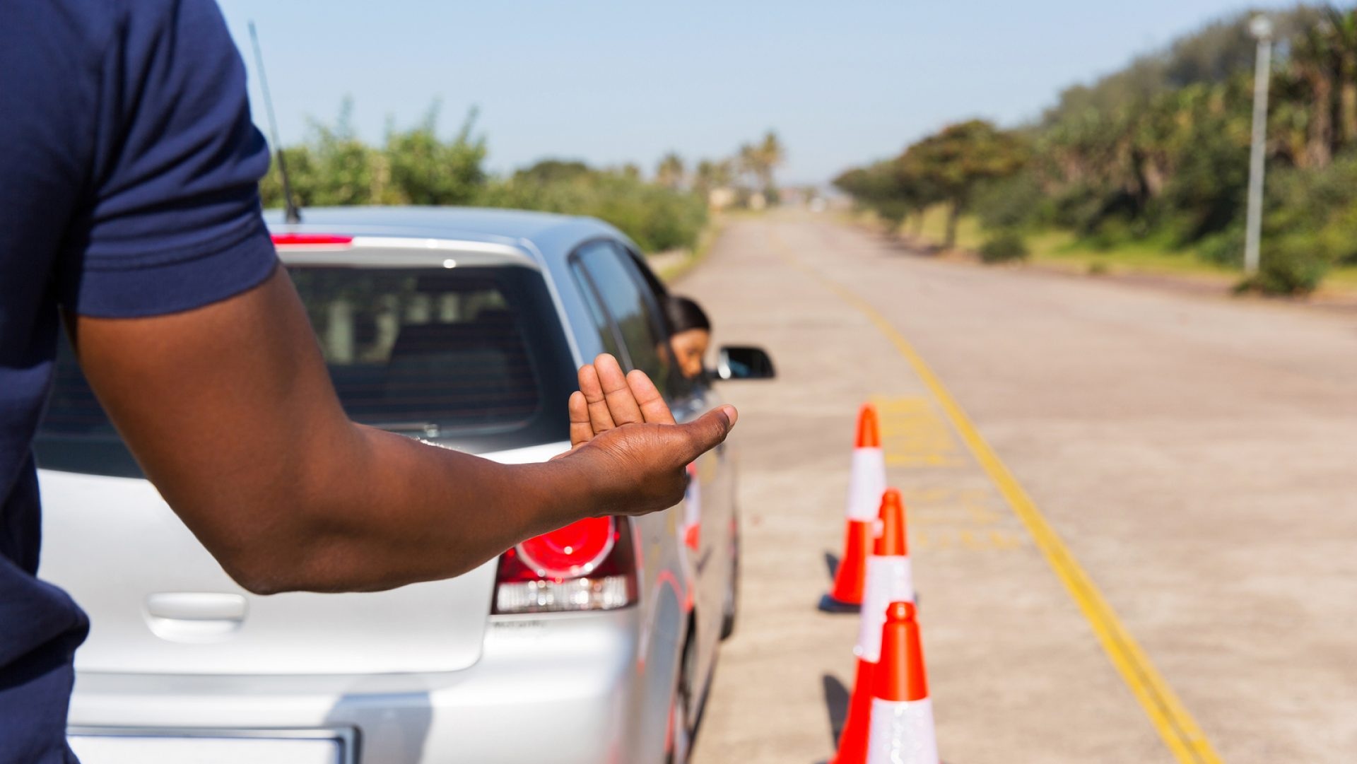 How to choose a driving school?