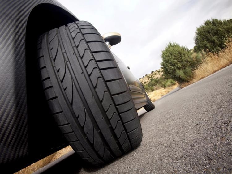 Long Drives & Car Tyres – The Importance of Checking