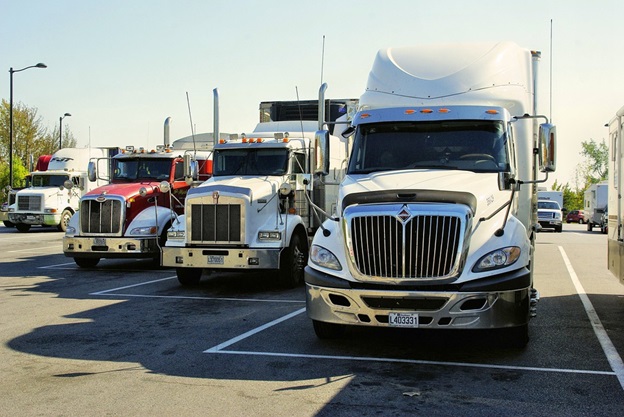 5 Essentials When Starting A Trucking Business