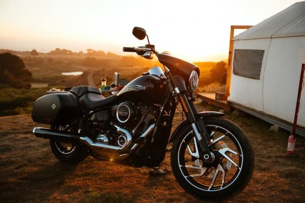 Some Motorcycle Maintenance Tips and Tricks For Your Long-Distance Road Trip